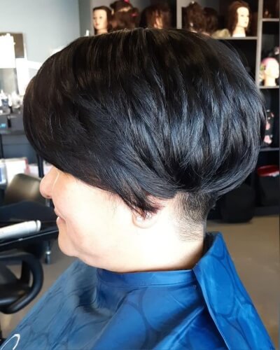 Short Bob with Long Layers Hairstyles for Fine Hair