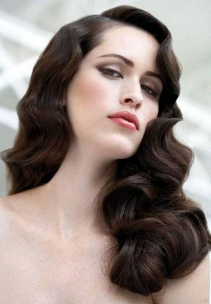 Long Side-Parted Finger Wave Hairstyle