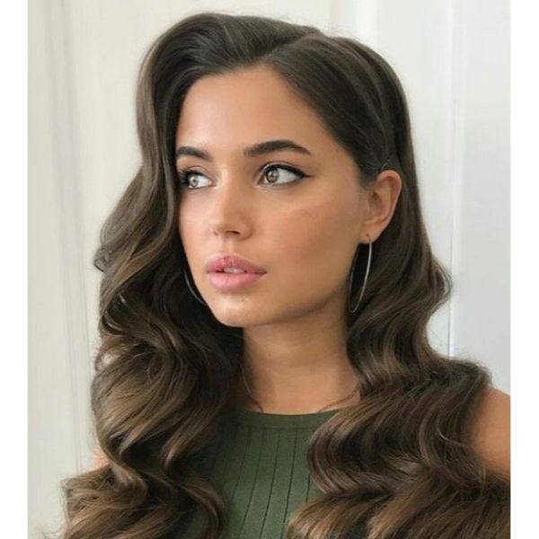 Elegant Curls With Side Parting